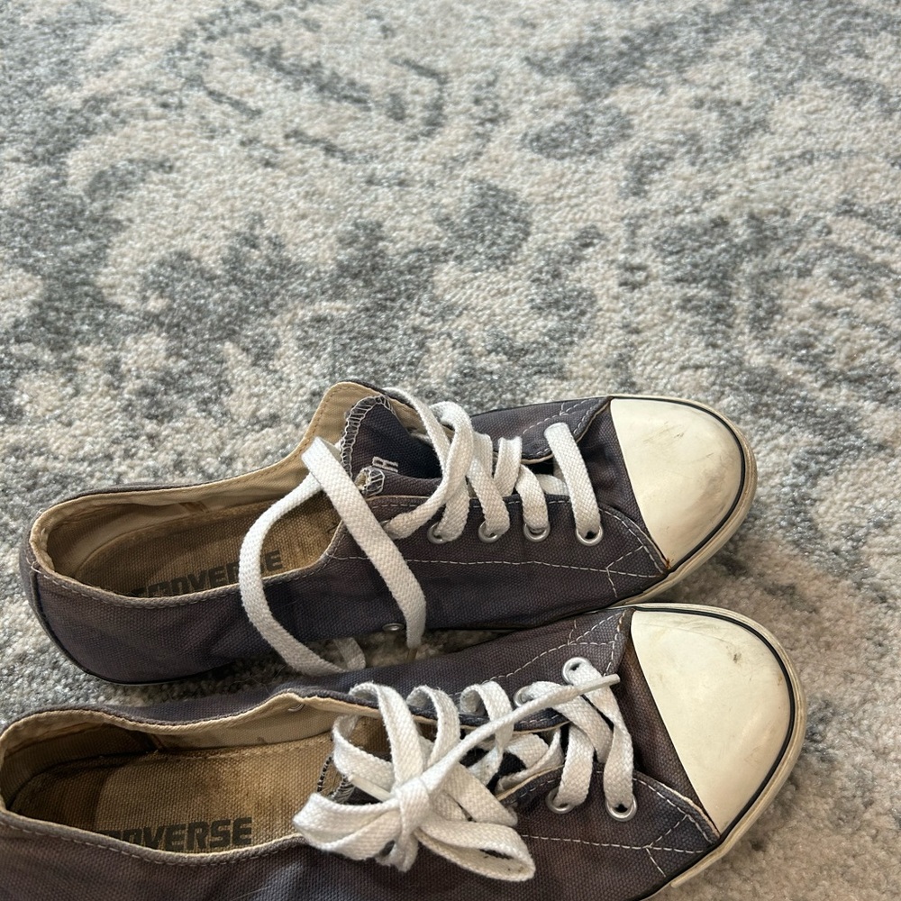 Converse Sneaker - Picture 5 of 6